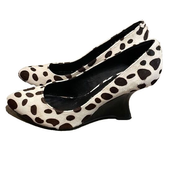 Kelsi Dagger Adore Leather Cowhide Sculpted Wedge Heel Pumps Shoes Womens 7.5M - Picture 1 of 12